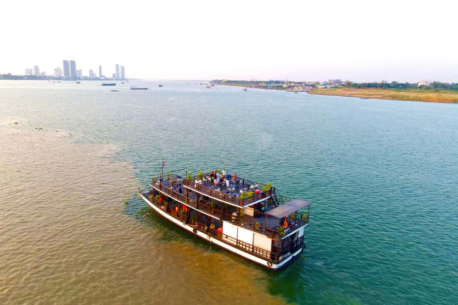 Phnom Penh: Sunset Cruise with Unlimited Beer &Fruit platter - Sunset, music, and the best part of the evening