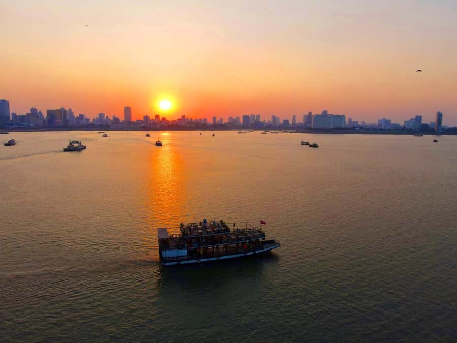 Phnom Penh: Sunset Cruise with Unlimited Beer &Fruit platter - Is $9 good value for Phnom Penh?