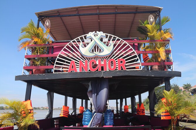 Phnom Penh to Siem Reap Cruise/road tour or Siem Reap/Phnom Penh - A social cruise rather than a private excursion