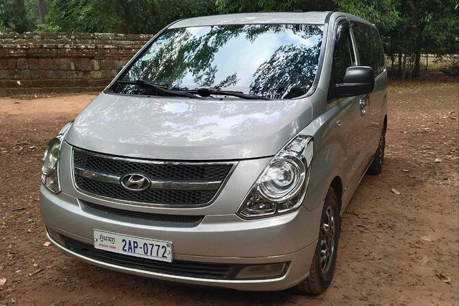 Phnom Penh To Siem Reap Private Transfer Mini-Van-Car - Watching villages and small towns pass by