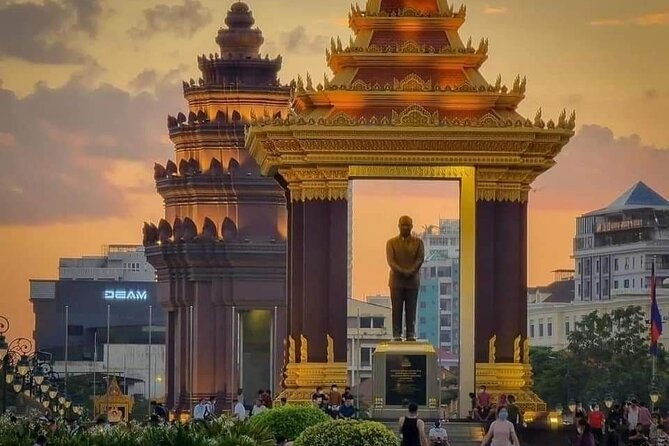 Phnompenh a full day tour excursive with guide and driver - Key things to know before booking