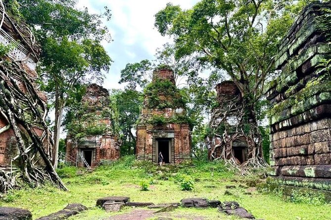 Preah Vihear temple - Koh Ker & Other temple with Small Group - Prasat Kraham and the smaller Koh Ker stops
