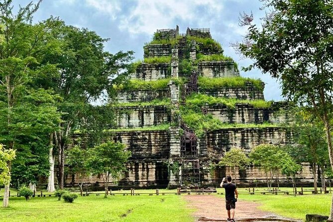 Preah Vihear temple - Koh Ker & Other temple with Small Group - What the small group changes