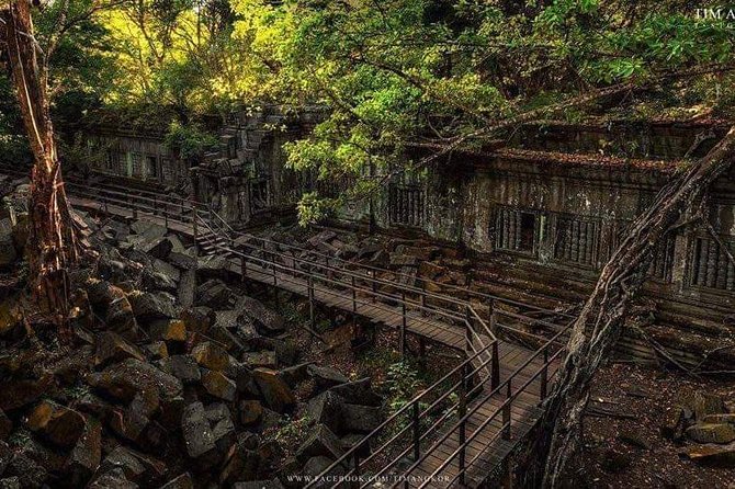 Private 3-Days tour at comfortable areas - Day one: Angkor Wat and the first sunset