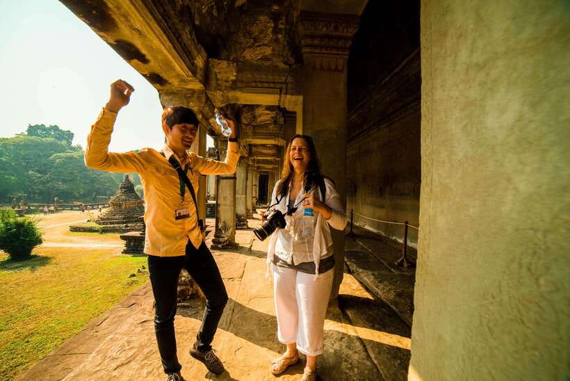 Private Angkor Sunrise, Guide Breakfast and Tuktuk included - The breakfast stop and the real cost of the tour