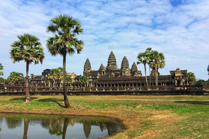 Private: Angkor Wat Full Day Guided Visit - Angkor Thom, Bayon, and Baphuon in one historic city