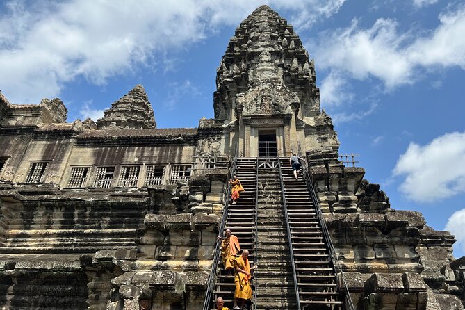 Private Angkor Wat Sunrise Tour with Lunch Included - Why this sunrise tour works well in Siem Reap