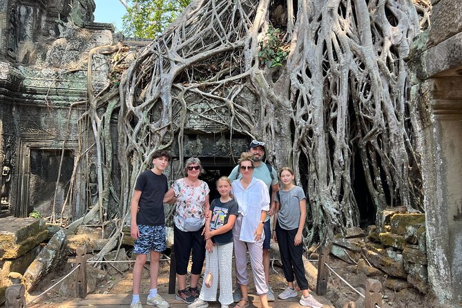 Private Angkor Wat Sunrise Tour with Lunch Included - What the $65 price really covers