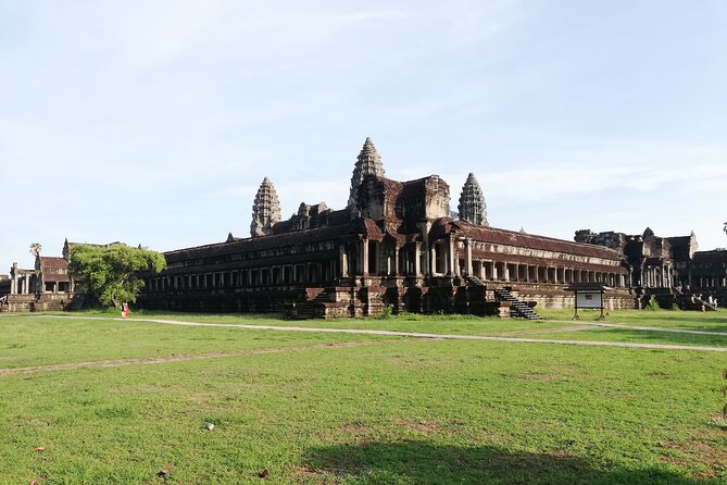 Private Angkor Wat Temple Tour - Angkor Wat: three levels and five towers