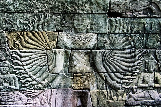 Private Banteay Chhmar, Banteay Toap & Ang Trapaeng Thma Guided Tour - Banteay Toap and the story of the Khmer army