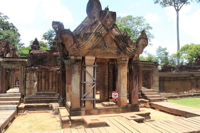 Private Banteay Srei and 4 Temples Guided Tour - Ta Som brings a quieter forest setting