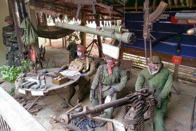 Private Banteay Srei Kbal Spean Tours and Landmine museum - The Cambodian Landmine Museum adds modern meaning