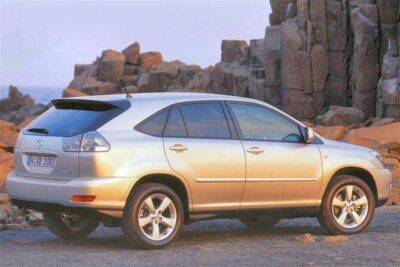 Private Car From Phnom Penh to Siem Reap