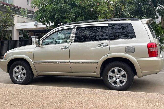 Private Car services from Siem Reap to Phnom Penh - The road through Kampong Thom Province