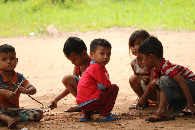 Private City Tour in Siem Reap - Starting at the Royal Residence and Garden