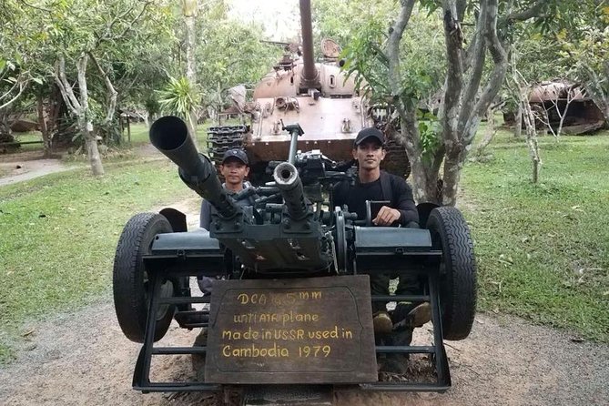 Private City Tour in Siem Reap - The War Museum With a Veteran Guide