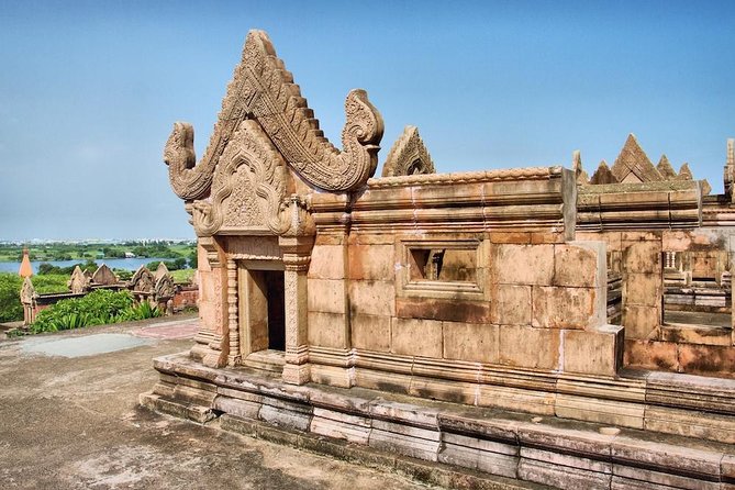 Private Day Tour of Preah Vihear Off the Beaten track - Reaching the mountain temple by truck