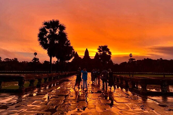Private Guided Tours-Sunrise Angkor Wat, Ta Prohm, Bayon and more - Phimeanakas inside the old royal area