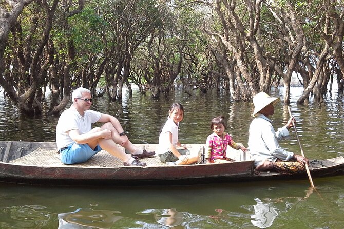 Private Half-Day Tour to Kampong Phluk Flooded Forest and Floating Villages - What the guide adds to the experience