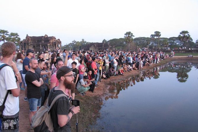 Private one-day tuktuk 'small tour' of the oldest Angkor temples - Angkor Wat: the grand opening stop