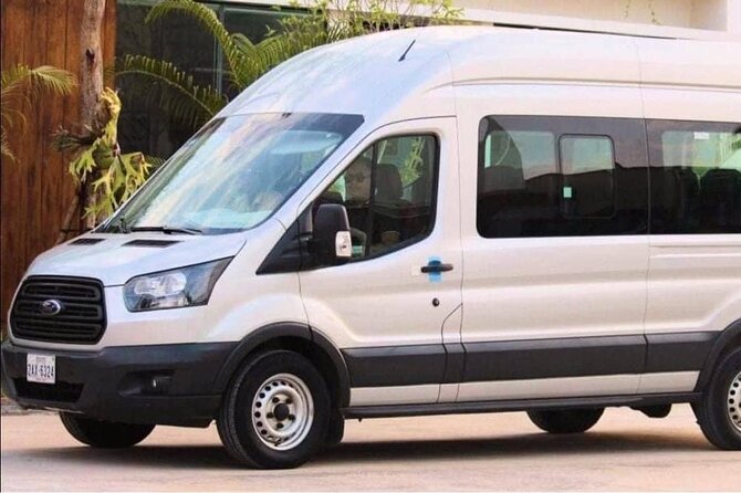 PRIVATE / SHARED Siem Reap Airport ( SAI ) Pick up & Transfers - The 50 to 60 minute ride into Siem Reap