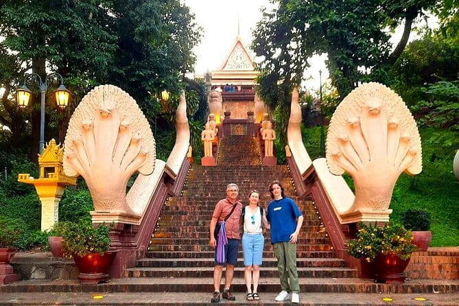 Private Sihanoukville Tour for Cruise Ship Passengers - Wat Krom and Views Toward the Gulf of Thailand