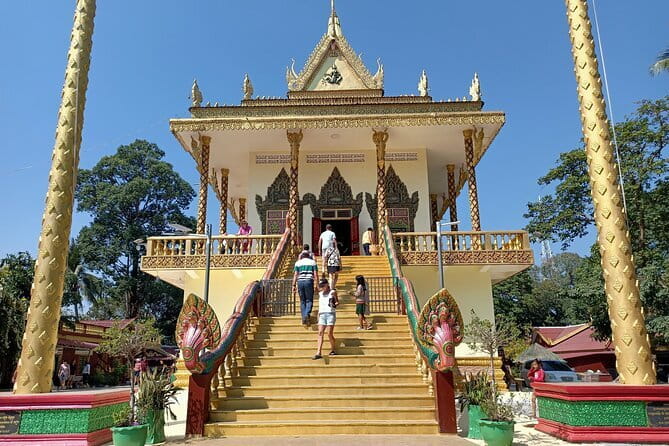 Private Sihanoukville Tour from Pier - Wat Krom, a quiet temple near the city