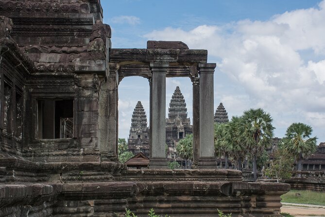 Private Sunrise Angkor Wat Tour with pickup from your hotel - Who should book this sunrise outing