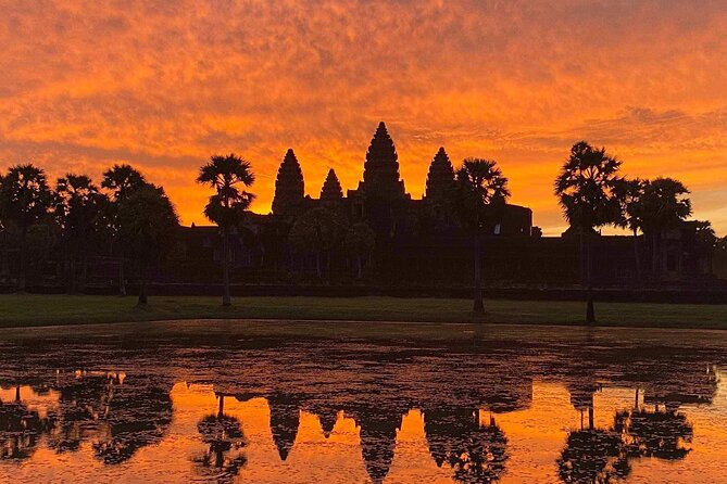 Private sunrise 'small tour' of Angkor Wat with car or van & Guide - What the private car adds to the day