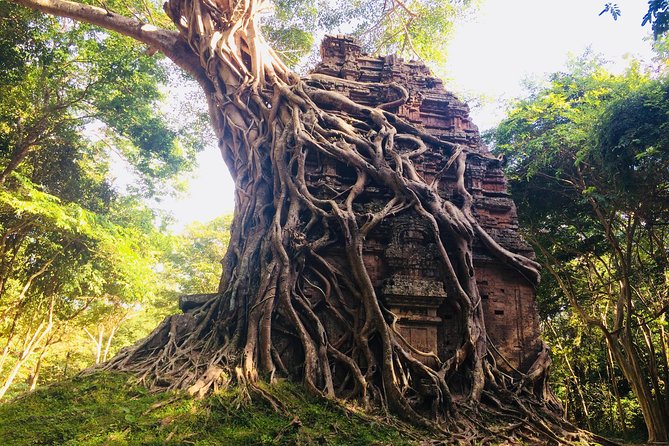 Private Taxi Between Phnom Penh - Siem Reap Stop Sightseeing - Sambor Prei Kuk and the Chenla Kingdom