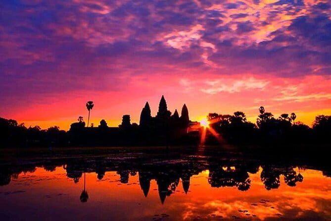 Private Taxi from Siem Reap to Phnom Penh - Speak English Driver - English-speaking drivers and careful driving