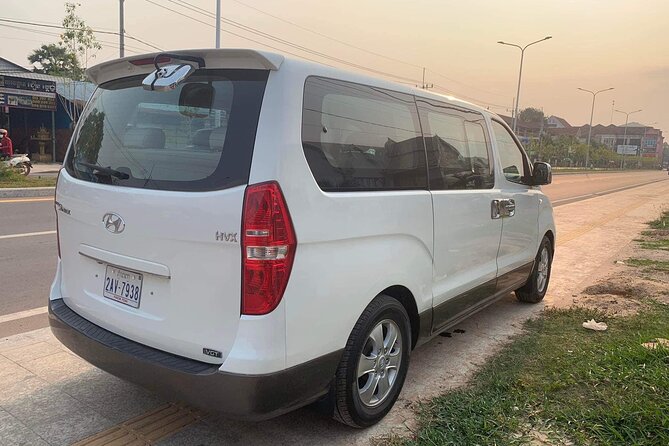 Private Taxi Transfer Battambang from/to Phnom Penh - The pickup: early arrival and luggage help