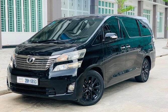 Private Taxi Transfer From Phnom Penh to Siem Reap with English Speaking Driver - Pickup in Phnom Penh and the first miles north