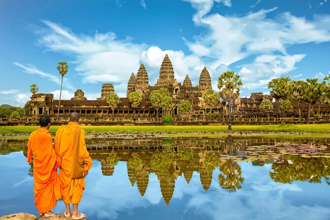 Private Temples Guided Tour (Angkor Wat, Ta Prom & Angkor Thom) - Breakfast and the return to Siem Reap