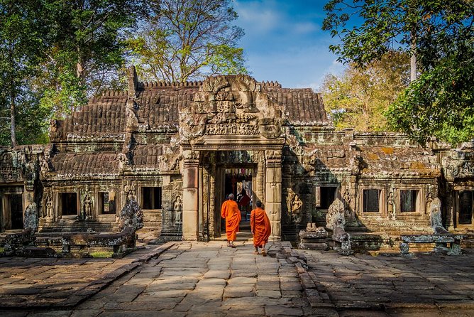 Private Temples Guided Tour (Angkor Wat, Ta Prom & Angkor Thom) - Who should book this tour