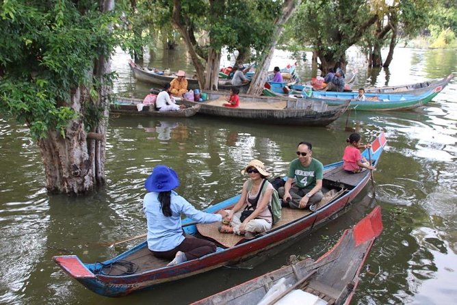 Private Tour to Kompong Phluk Off Beaten Track - The two-hour boat ride into Kompong Phluk