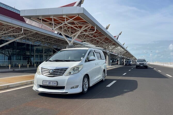 Private Transfer: Siem Reap Angkor Internation Airport to Hotel - Handling a late flight or a late-night arrival