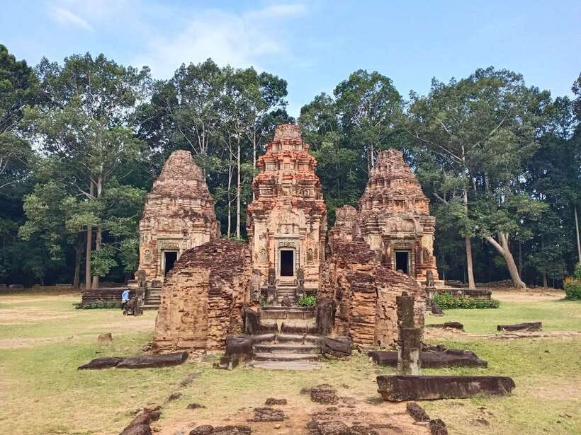 Private Trip to Banteay Srei, Rolous Group & Tonle Sap Lake - Why this private day makes sense in Siem Reap