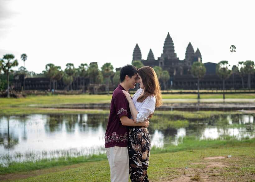 Professional Photoshoot in Angkor Archaeological Park - The 5:00 am pickup and sunrise at Angkor Wat