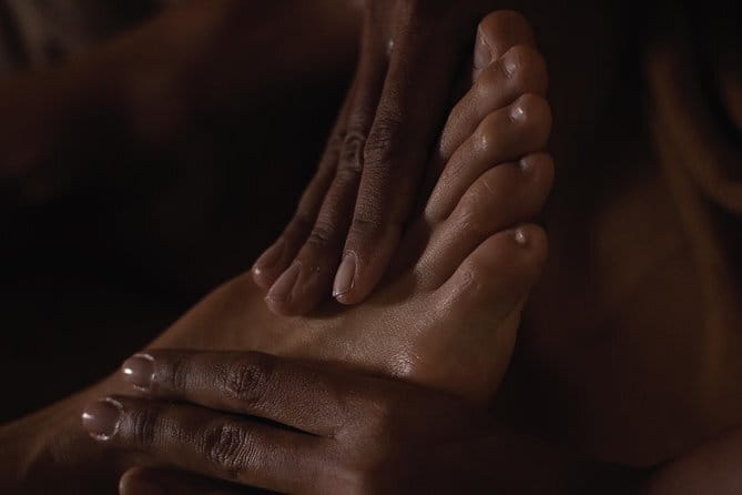 Reflexology Feet Massage in Phnom Penh - A Calm Interior With Modern Khmer Details