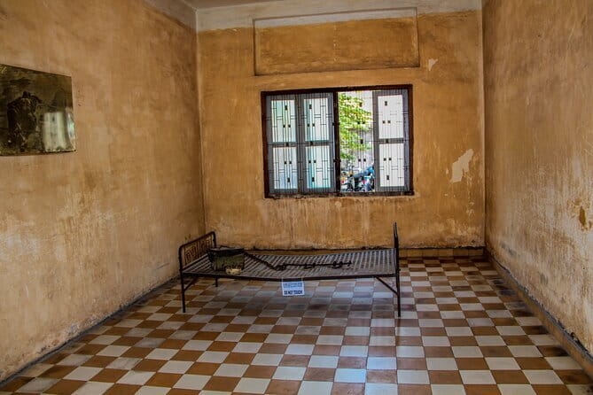 S-21 Prison and Killing Fields - How to prepare for a respectful visit