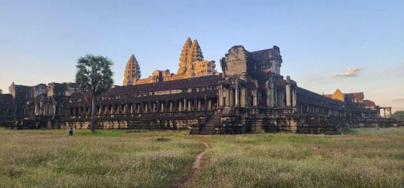 Siem Reap: 2-Day Private Angkor Wat & Phnom Kulen Tour - What to wear and bring for temple days