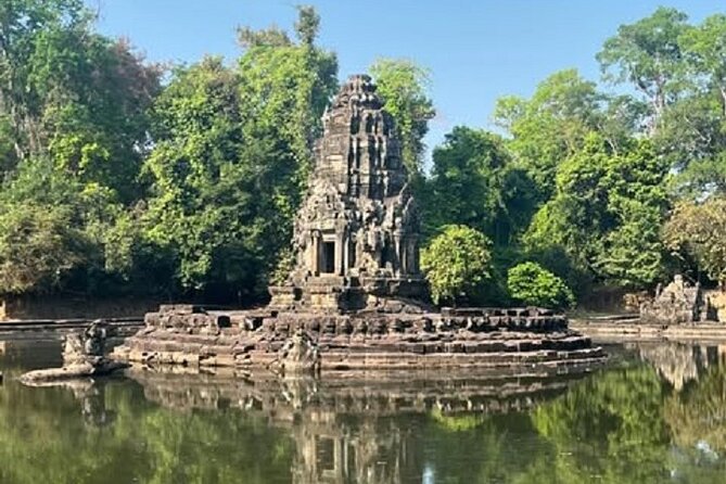 Siem Reap 2-Day Private Angkor Wat Tour with Sunrise - Day 1 begins with Angkor Thom and Bayon