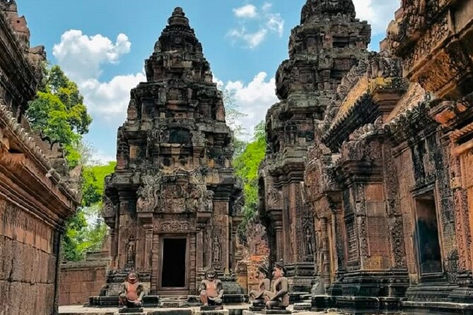 Siem Reap 2-Day Private Angkor Wat Tour with Sunrise - Banteay Samre offers a quieter temple stop
