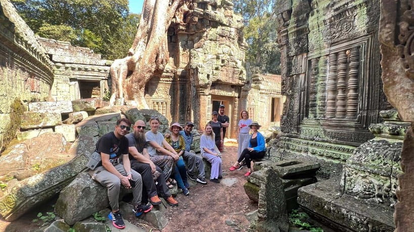 Siem Reap: 2-Day Temple Highlights Sunrise and Sunset Option - Banteay Srei: small scale, exceptional stonework