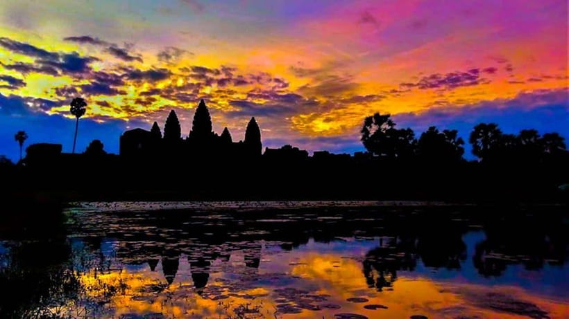 Siem Reap: 2-Days Angkor Wat with Sunrise Small-Group Tour - Key points at a glance