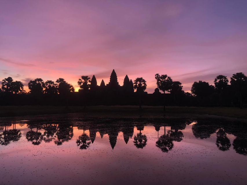 Siem Reap: 2-Days Angkor Wat with Sunrise Small-Group Tour - Angkor Thom and the faces of Bayon