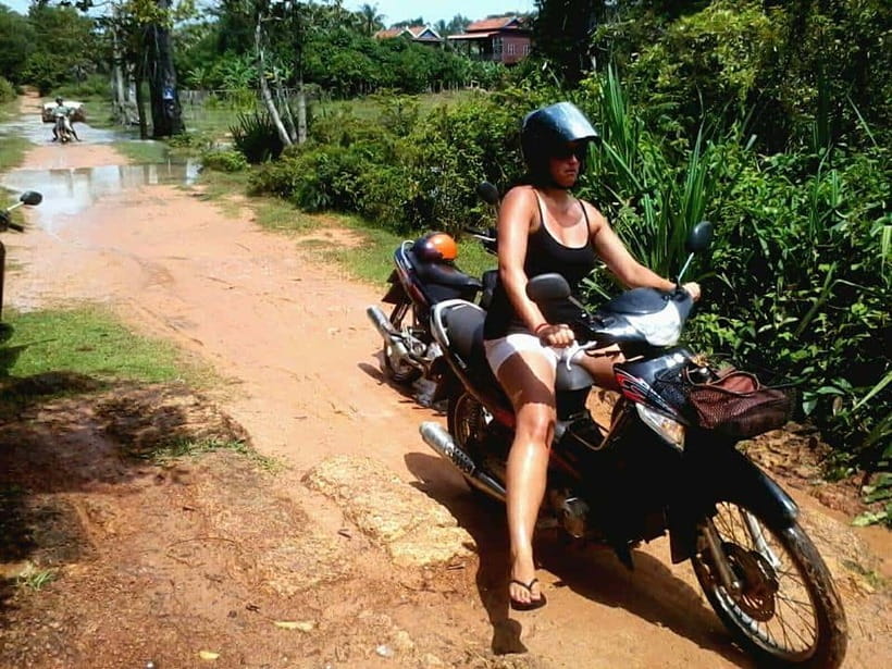 Siem Reap: 3-Hour Ancient Trails Motorbike Tour - Why this ride is different from another temple morning