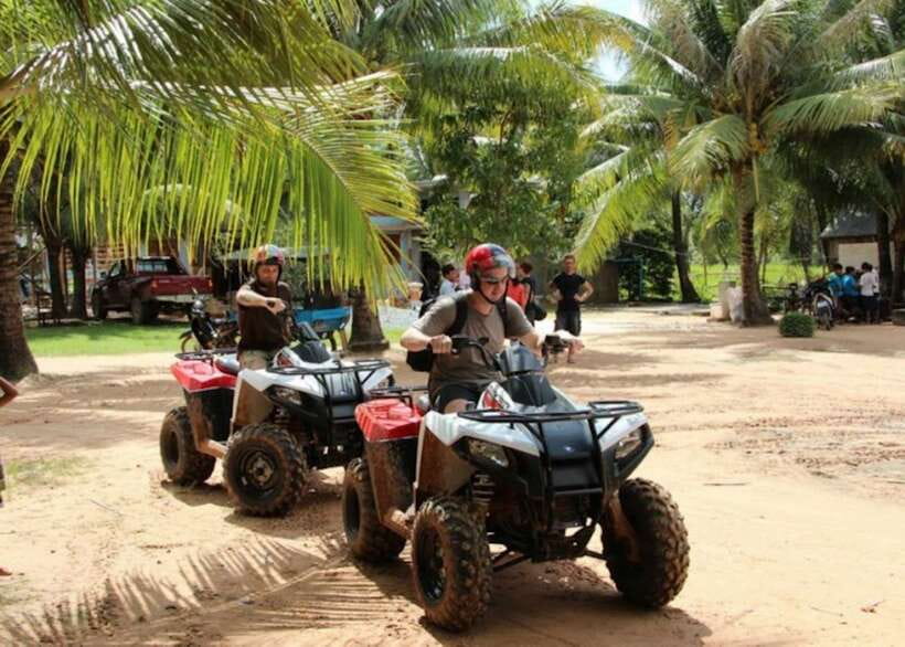 Siem Reap: 4-Hour Countryside Quad Bike Tour - A local market and leather carving demonstration