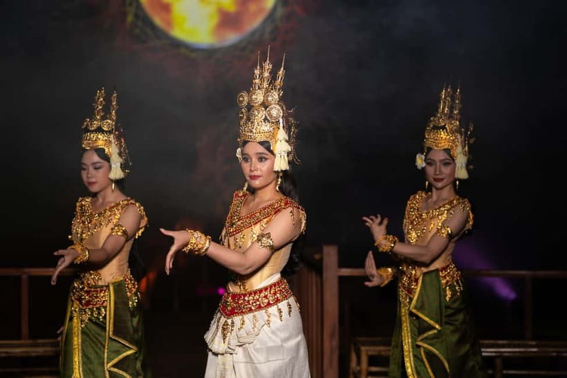 Siem Reap: A Spectacular Show with Optional Dinner - Who will enjoy The Labyrinth most?